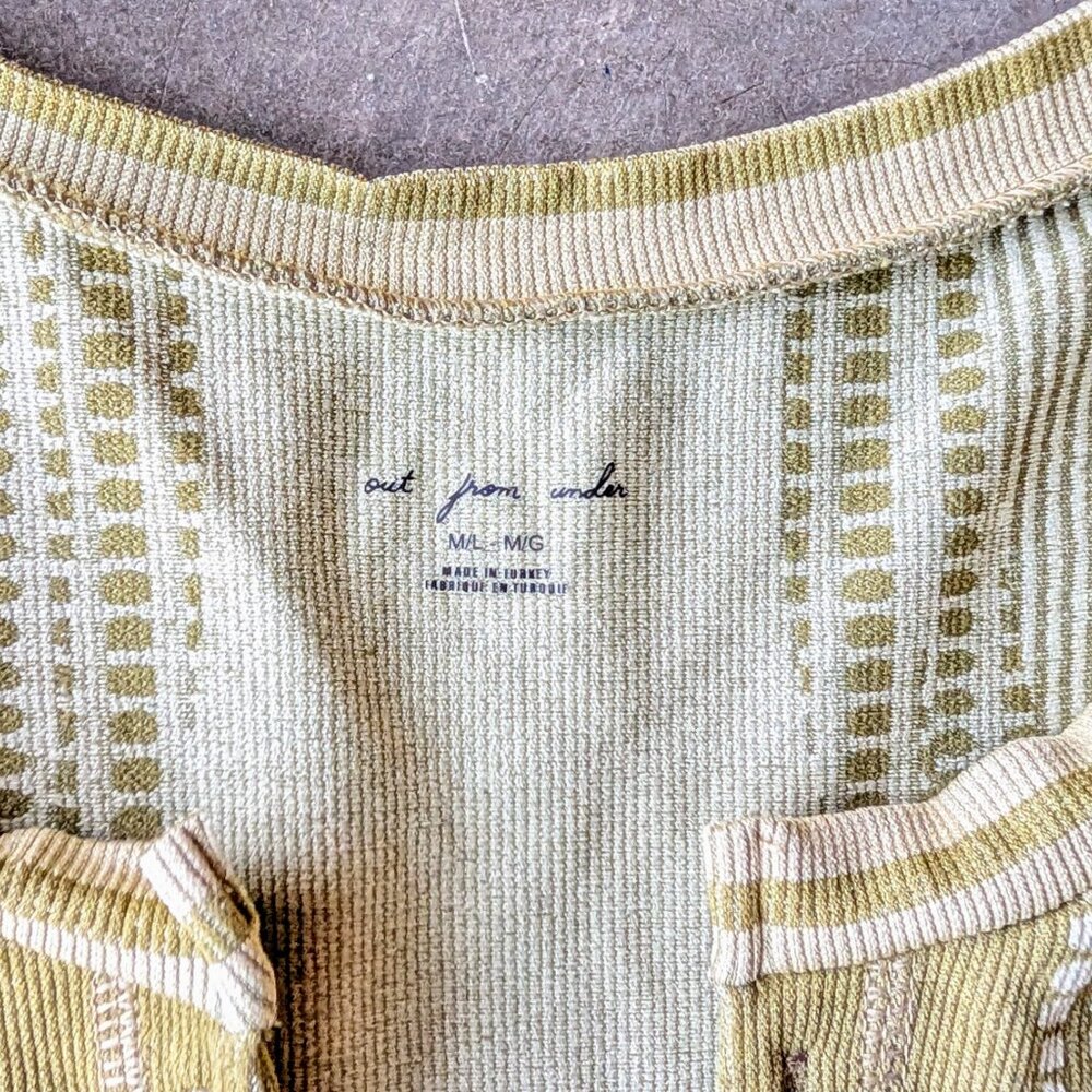 Urban Outfitters Out From Under Go For Gold Seamless Crop Top Bundle size M/L - Picture 4 of 12